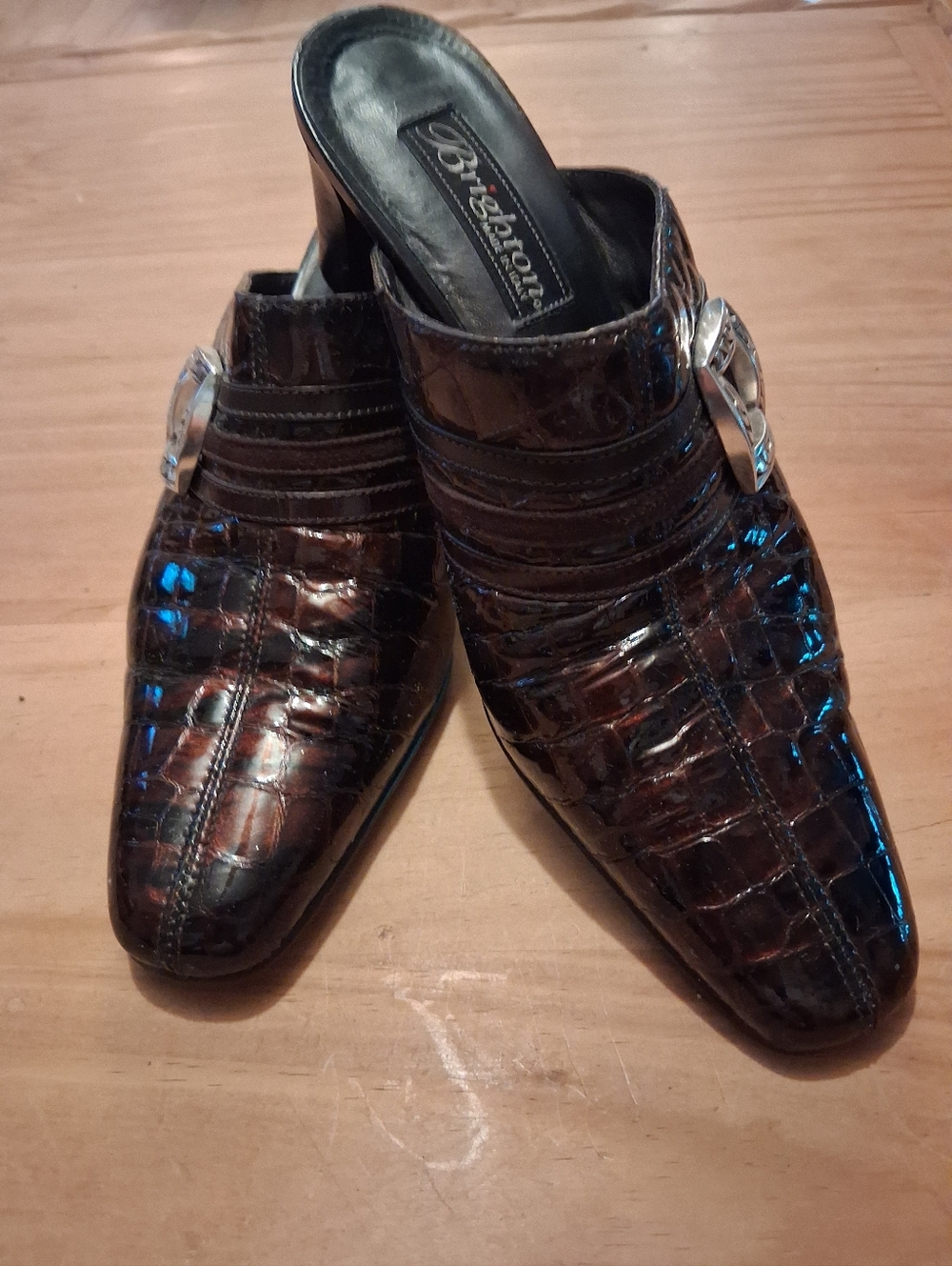 Brighton Womens's Dark Brown Croc-Embossed Slip-On Mules with Silver Buckle
